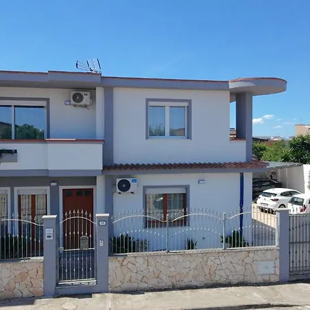 Corona Guest House 3* Sestu